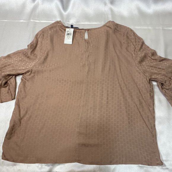 S&D Gretchen Ruffle Tiered Blouse in Coco (Size XL) - Picture 6 of 6